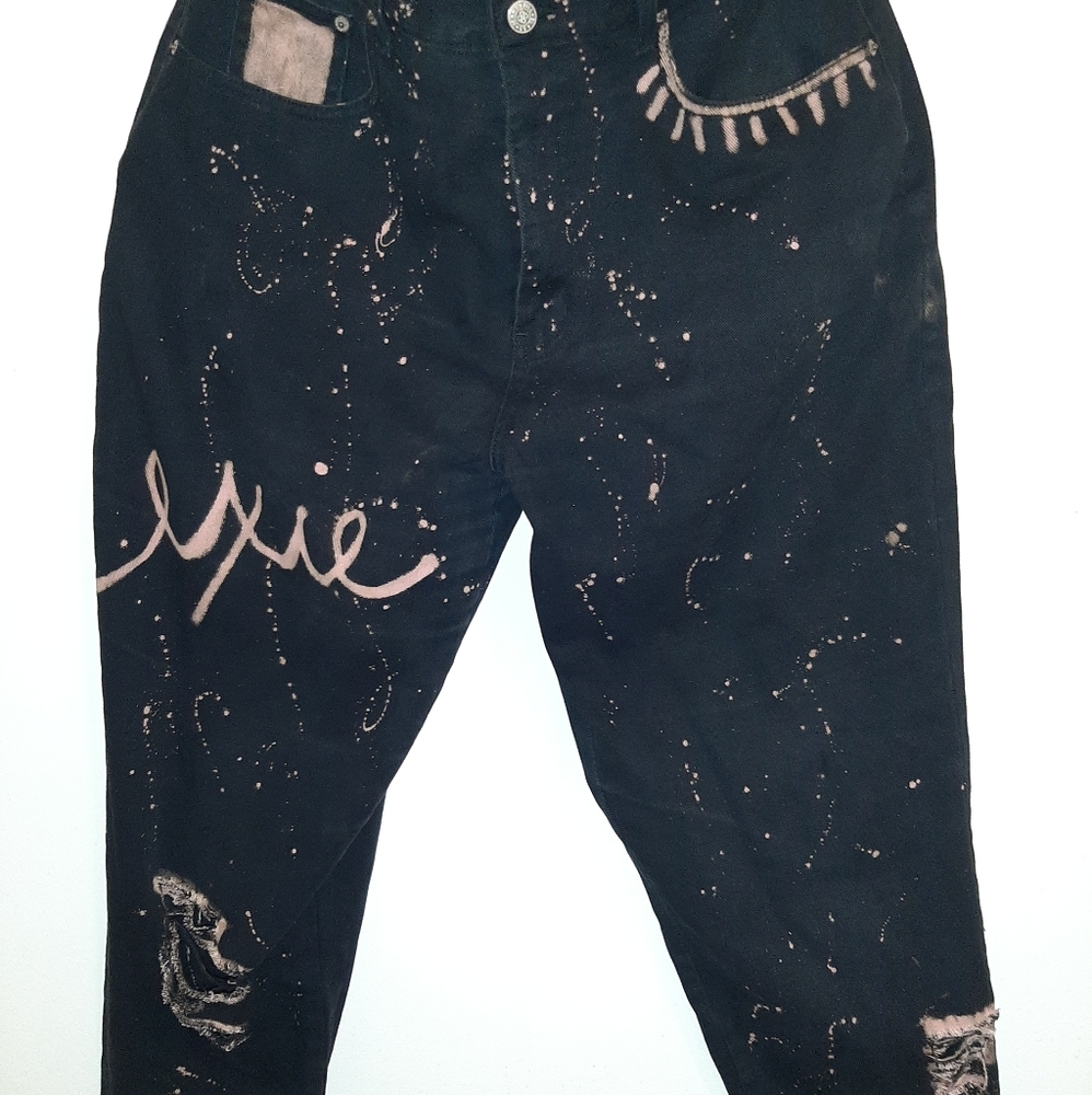 Customize Jeans - Picture 3 of 3